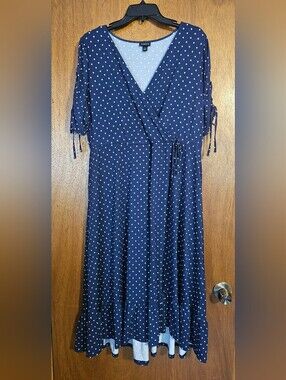 Torrid Size 1 Navy Blue And White Polka Dot A-line Midi Wrap Dress
